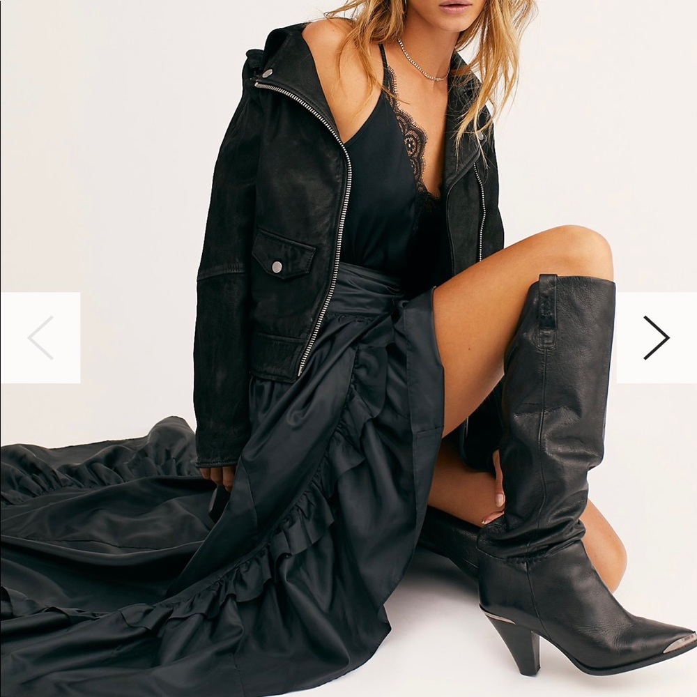 Free people knew high stieve boots,  size 37